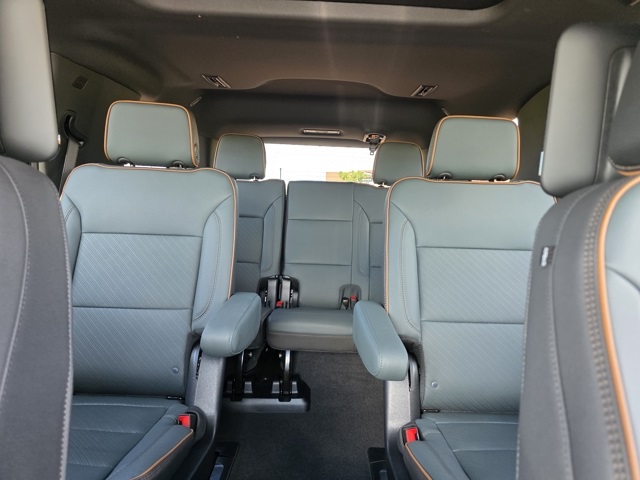 2025 GMC Yukon AT4