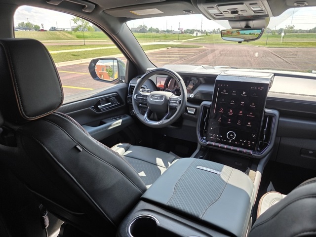 2025 GMC Yukon AT4