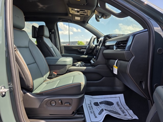 2025 GMC Yukon AT4