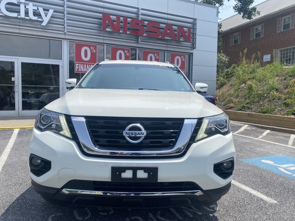 2017 Nissan Pathfinder SL