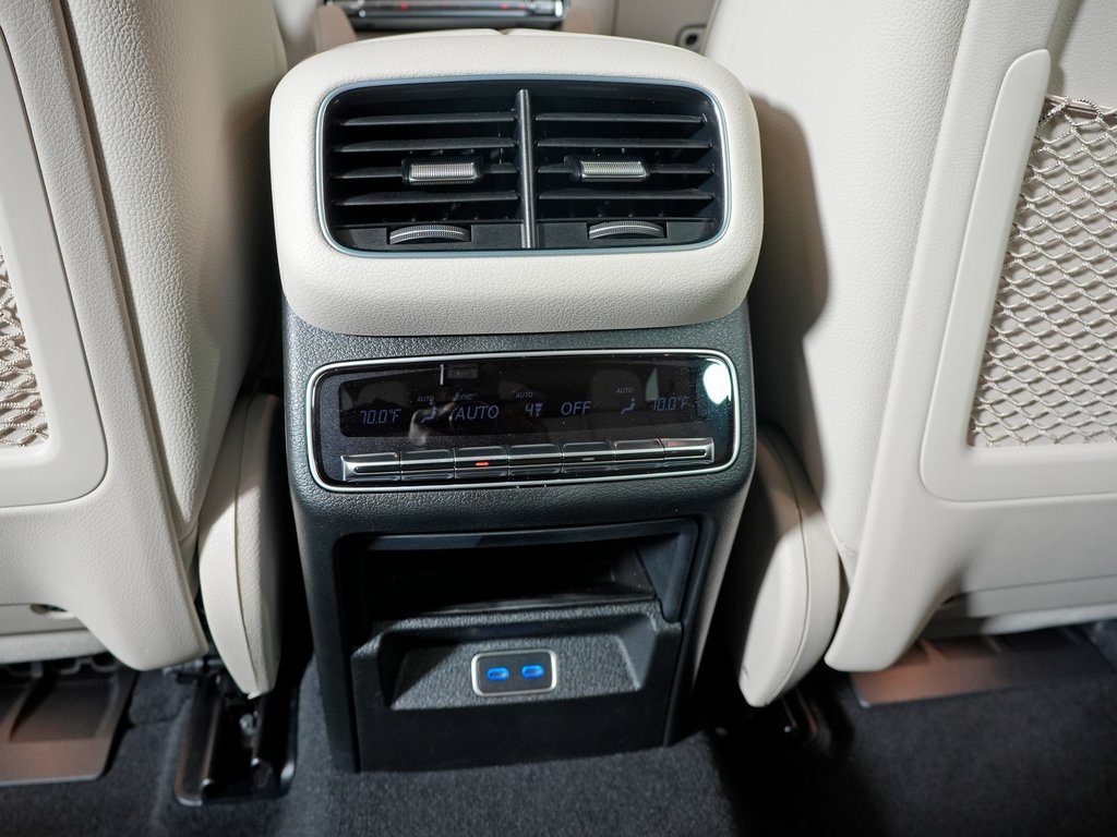 new 2026 Mercedes-Benz GLE car, priced at $76,890