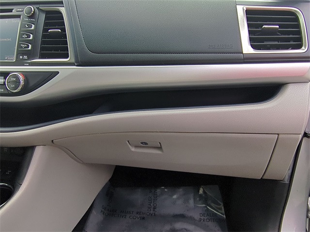 used 2019 Toyota Highlander car, priced at $19,600