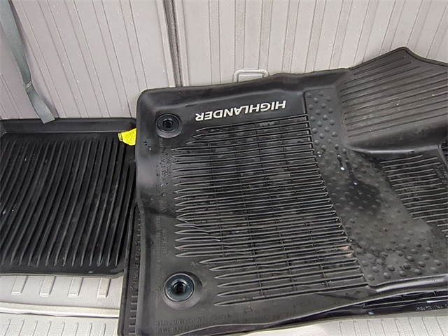 used 2019 Toyota Highlander car, priced at $19,600