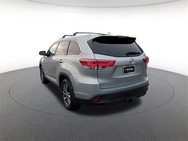 used 2019 Toyota Highlander car, priced at $19,600
