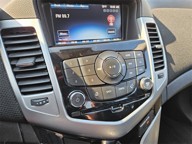 2016 Chevrolet Cruze photo 12