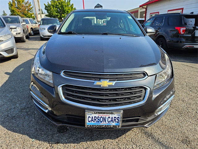 2016 Chevrolet Cruze photo 2