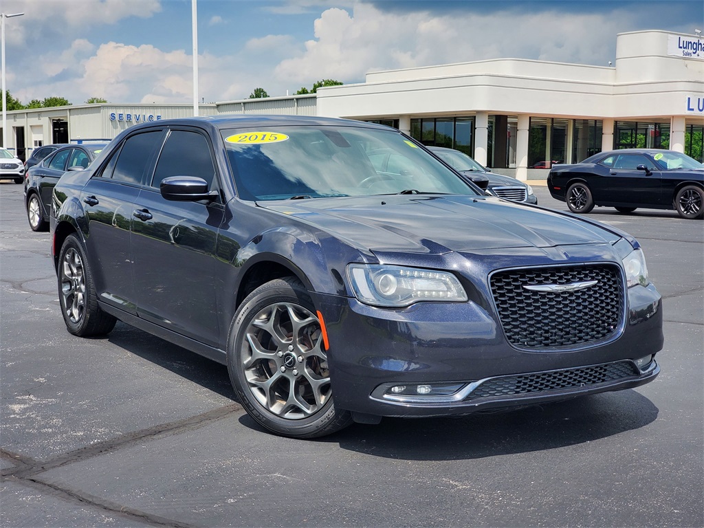 Used 2015 Chrysler 300 S with VIN 2C3CCAGG7FH767477 for sale in Owosso, MI