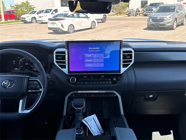 2025 Toyota Tundra Platinum CrewMax photo 13