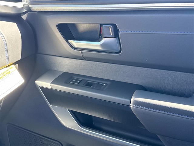 2025 Toyota Tundra Platinum CrewMax photo 20