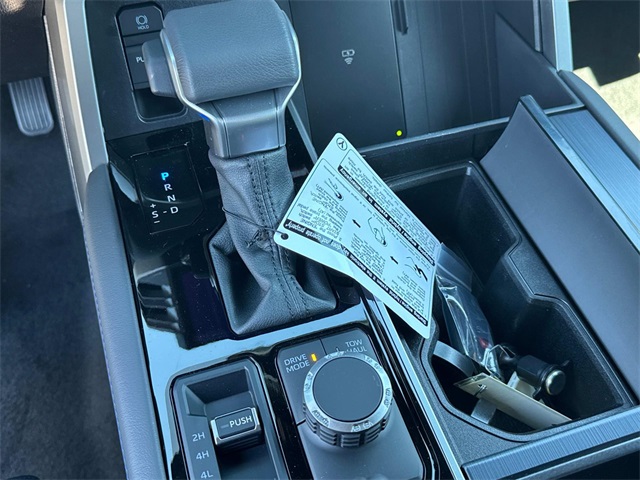 2025 Toyota Tundra Platinum CrewMax photo 23
