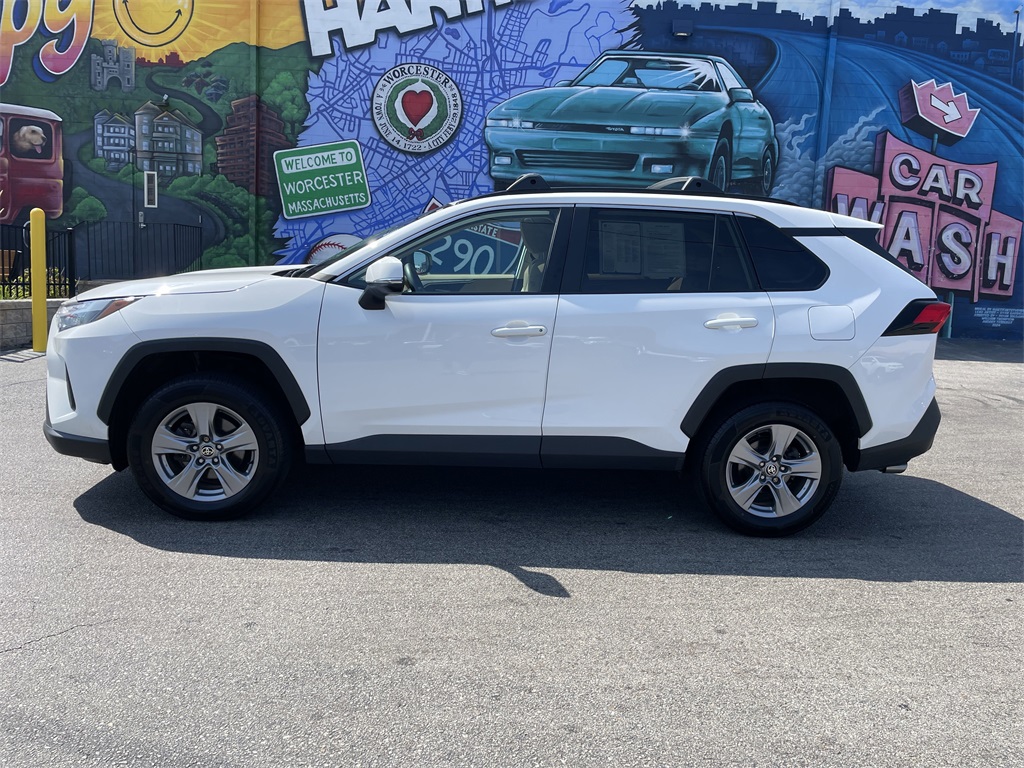 Used 2022 Toyota RAV4 XLE with VIN 2T3P1RFV9NC260324 for sale in Northfield, Minnesota