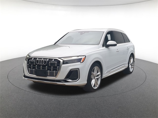 new 2025 Audi Q7 car, priced at $69,296