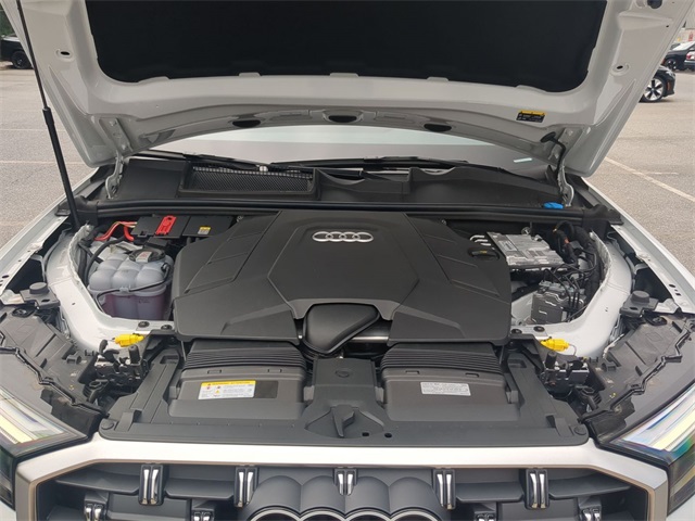 new 2025 Audi Q7 car, priced at $69,296