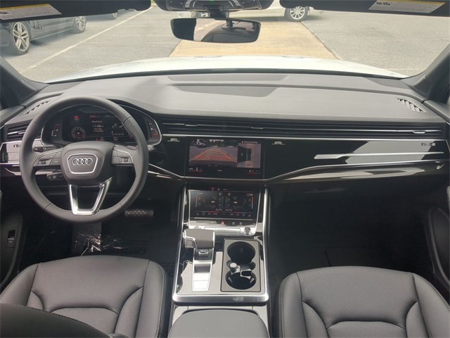 new 2025 Audi Q7 car, priced at $69,296