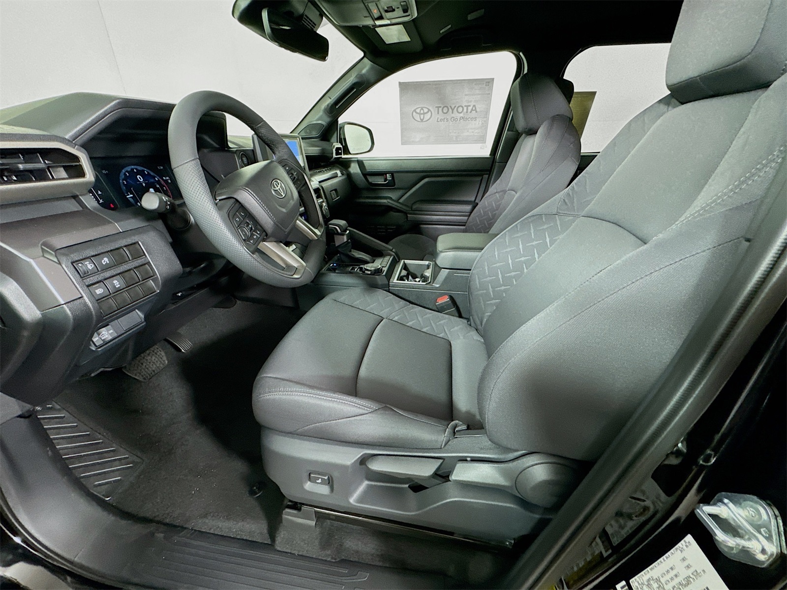 2025 Toyota Tacoma SR5 Double Cab photo 12
