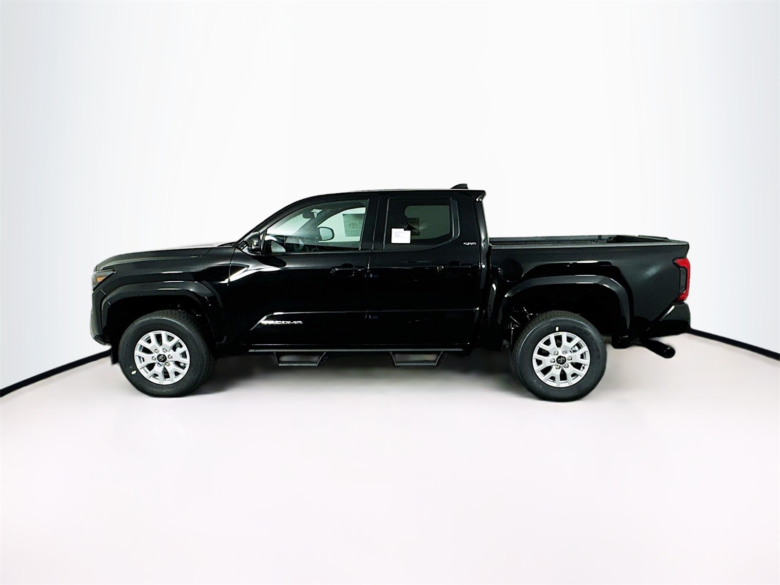 2025 Toyota Tacoma SR5 Double Cab photo 3