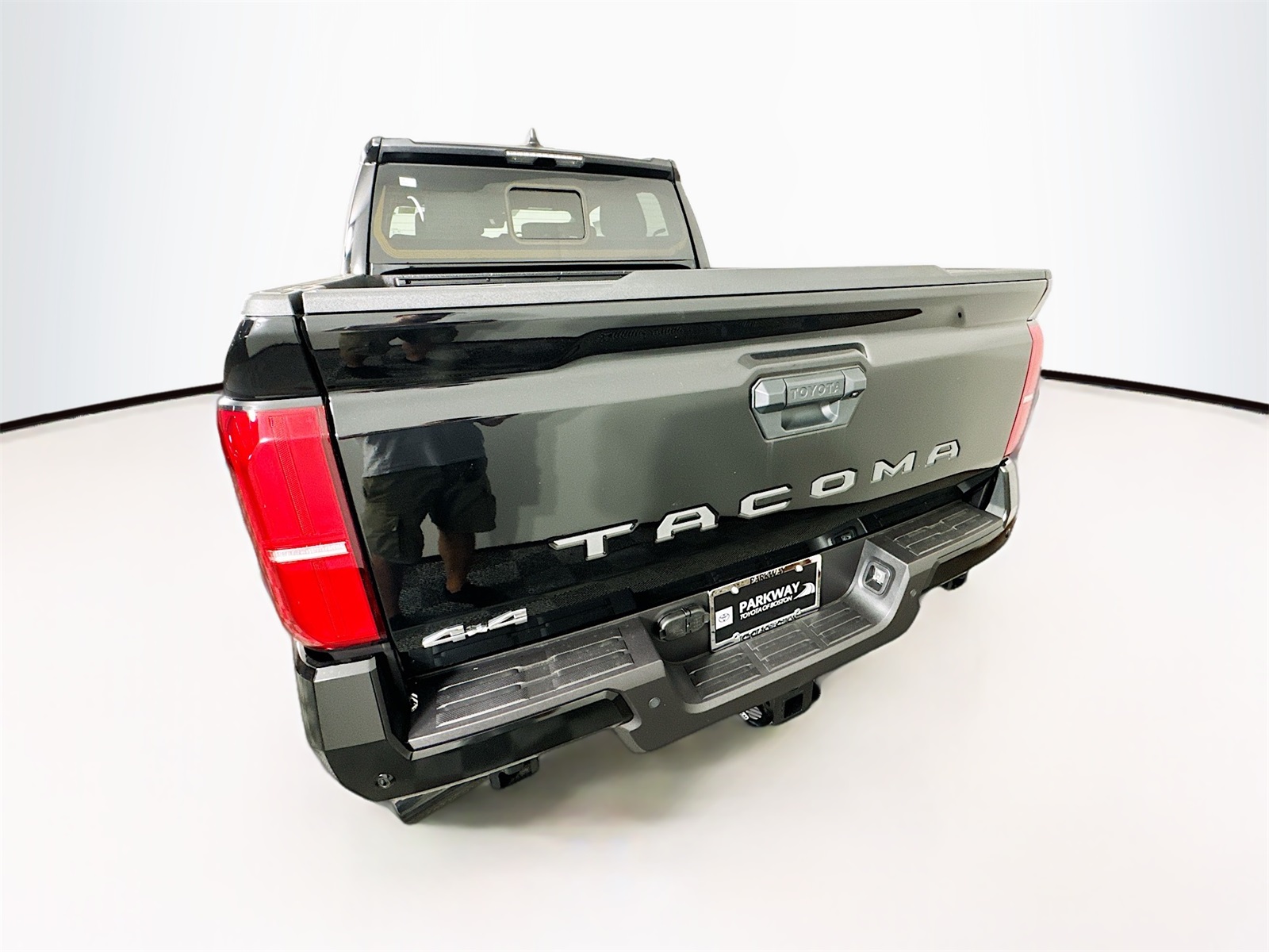 2025 Toyota Tacoma SR5 Double Cab photo 5