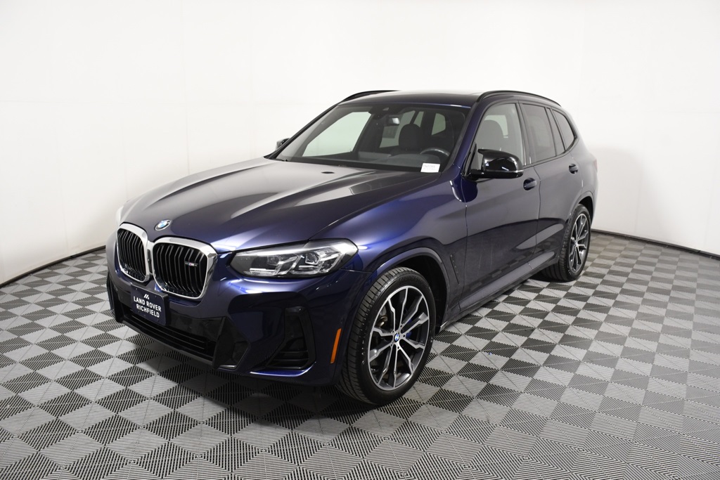 2024 BMW X3 40i's photo