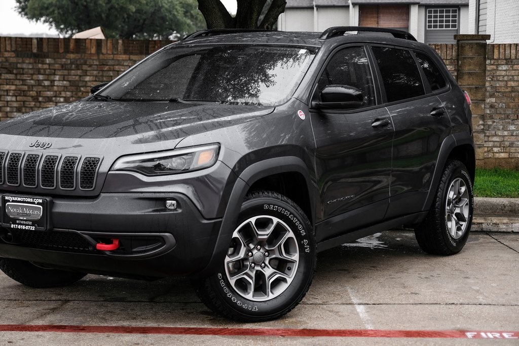 used 2022 Jeep Cherokee car, priced at $23,064