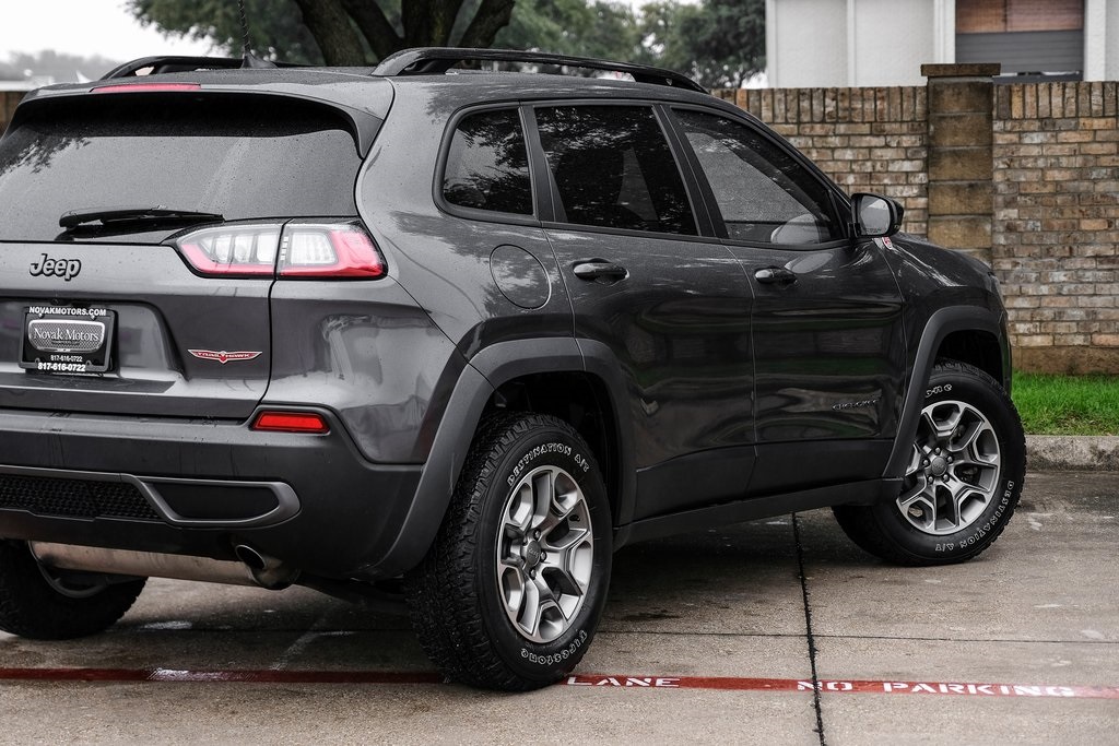 used 2022 Jeep Cherokee car, priced at $23,064