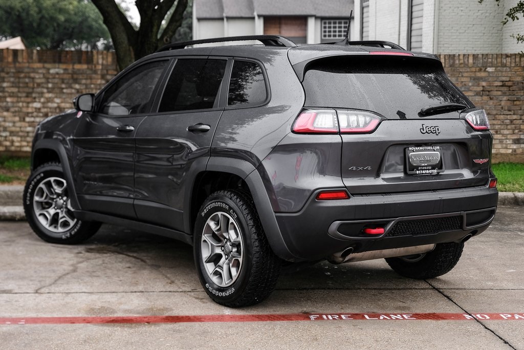 used 2022 Jeep Cherokee car, priced at $23,064
