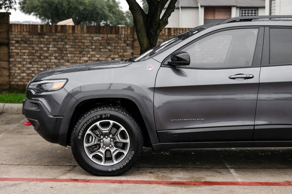 used 2022 Jeep Cherokee car, priced at $23,064