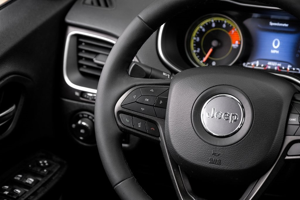 used 2022 Jeep Cherokee car, priced at $23,064