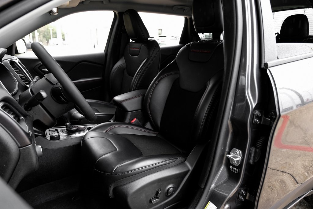 used 2022 Jeep Cherokee car, priced at $23,064