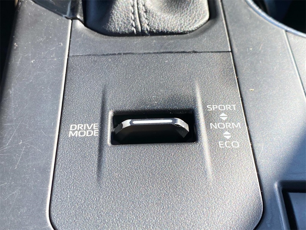 2022 Black Toyota Highlander XLE AWD SUV