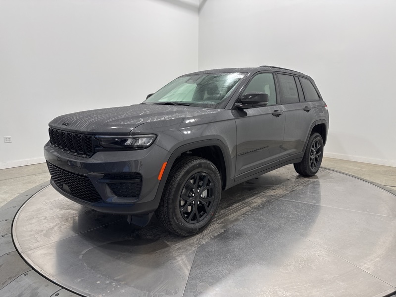 2025 Jeep Grand Cherokee Altitude X photo 3