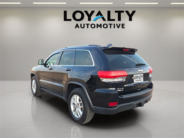2017 Jeep Grand Cherokee Laredo photo 3
