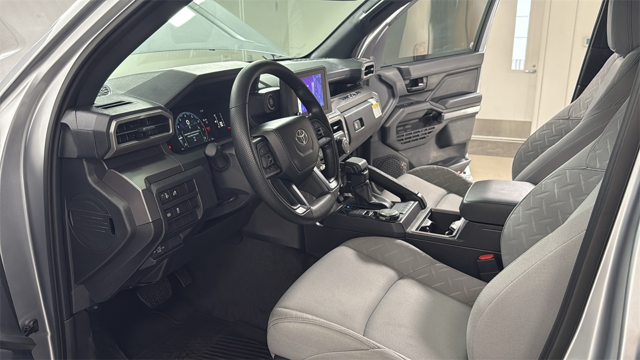 2025 Toyota Tacoma SR5 Double Cab photo 11