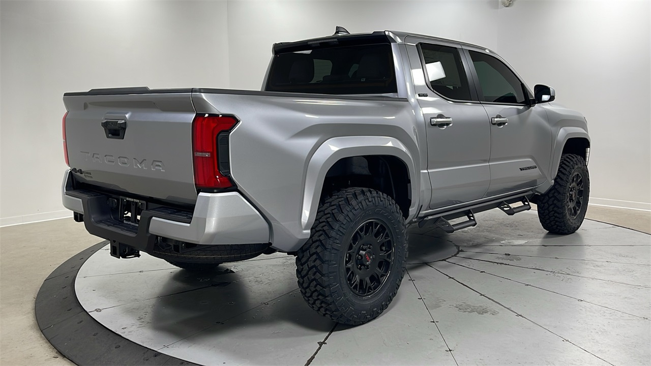 2025 Toyota Tacoma SR5 Double Cab photo 5