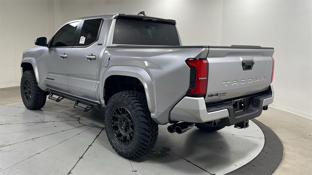2025 Toyota Tacoma SR5 Double Cab photo 7