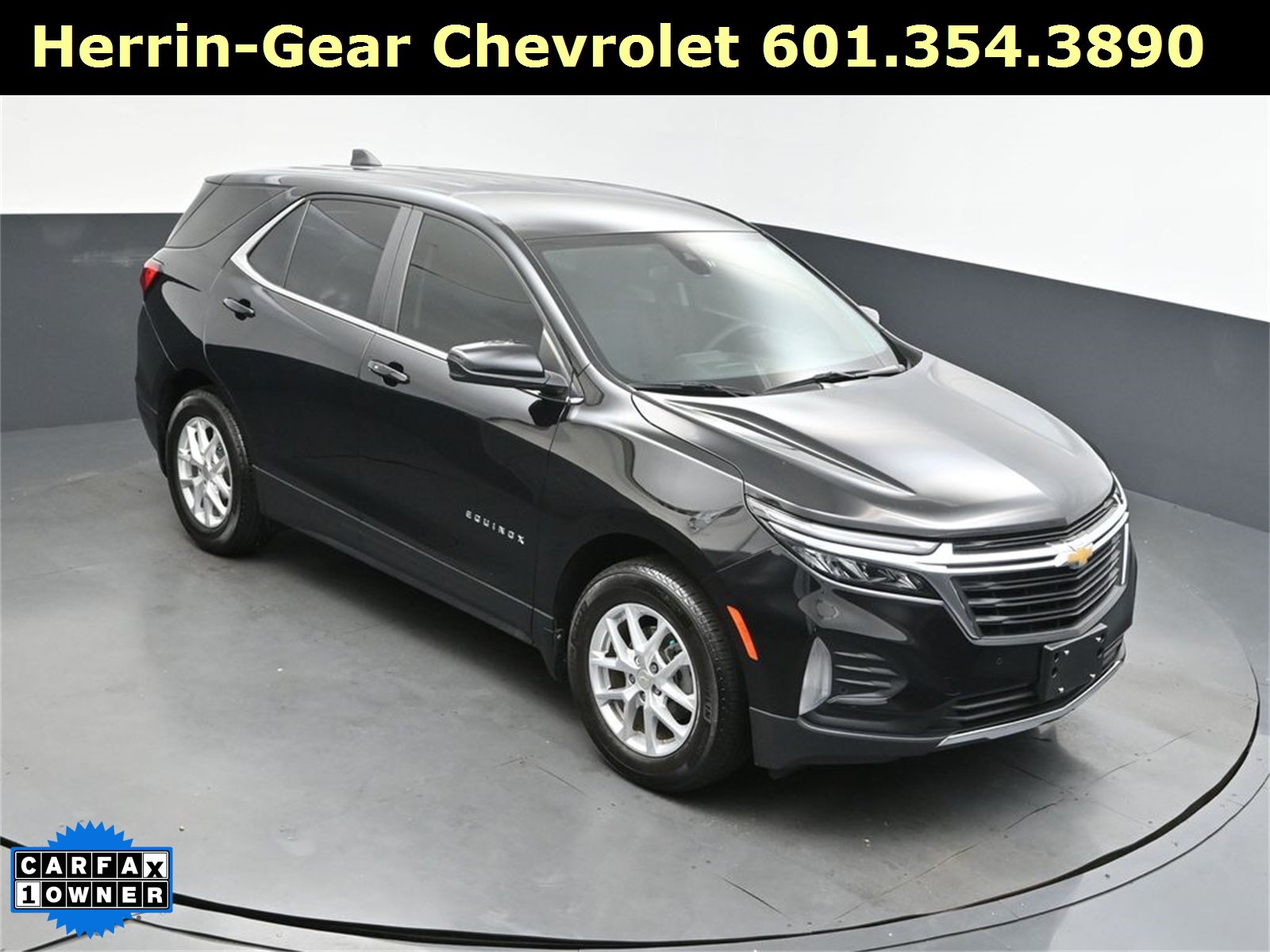2023 Mosaic Black Metallic Chevrolet Equinox LT SUV