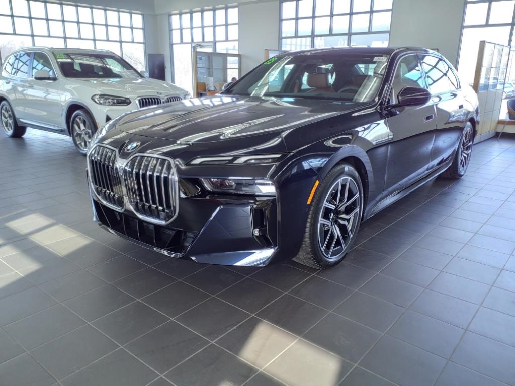 2023 BMW 7 Series 760i xDrive