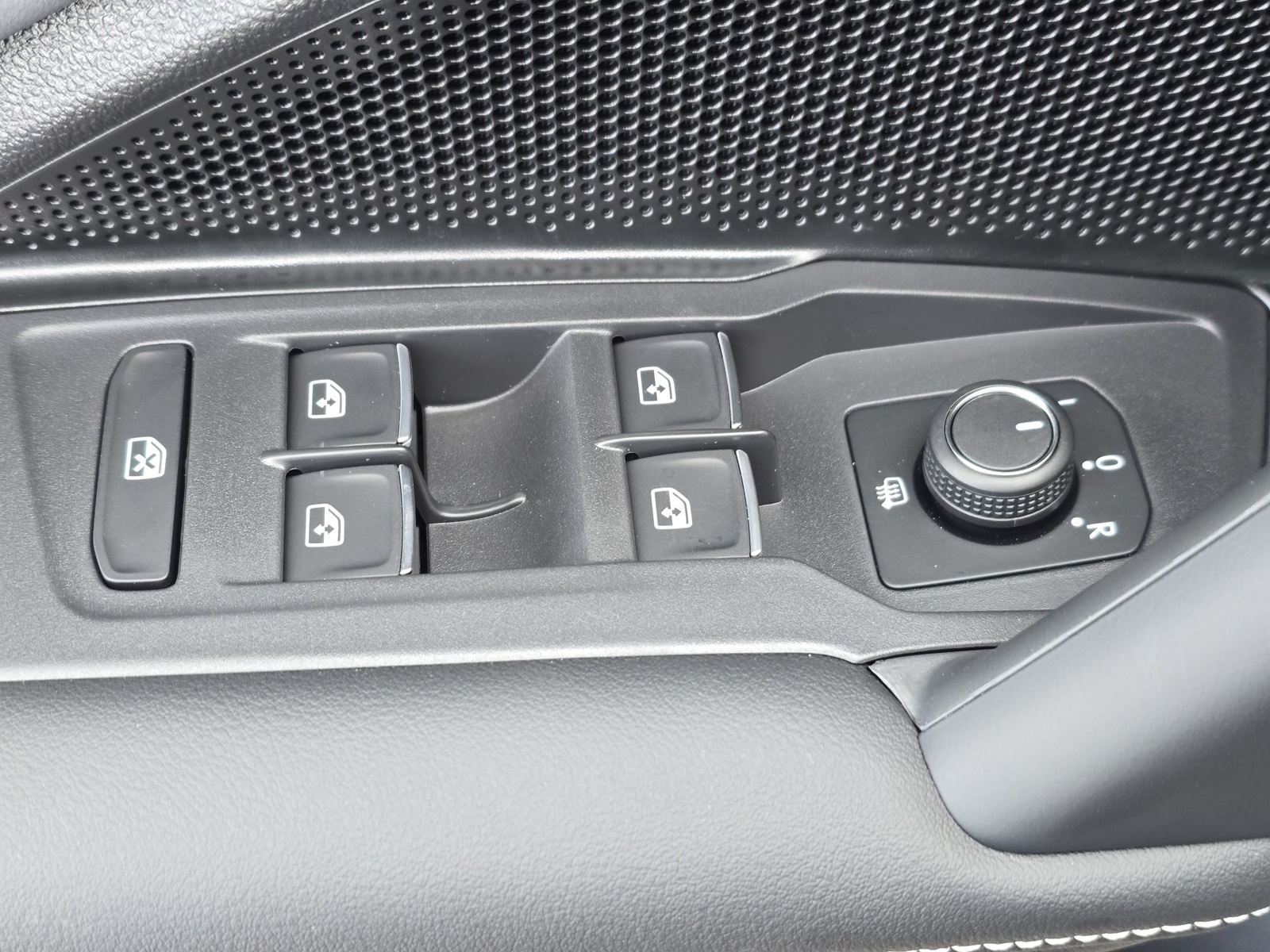 new 2026 Volkswagen Tiguan car, priced at $38,394