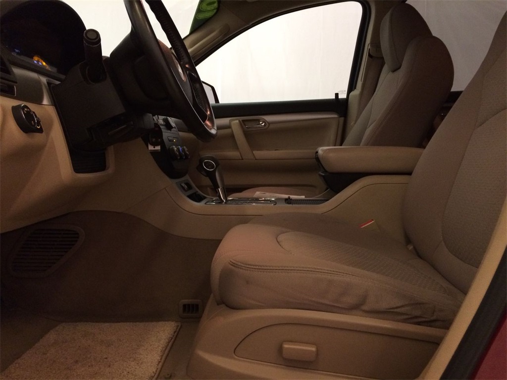 2010 Saturn OUTLOOK XE - M1089A