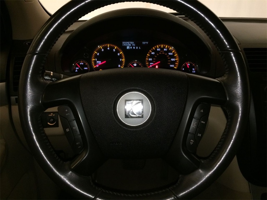 2010 Saturn OUTLOOK XE - M1089A