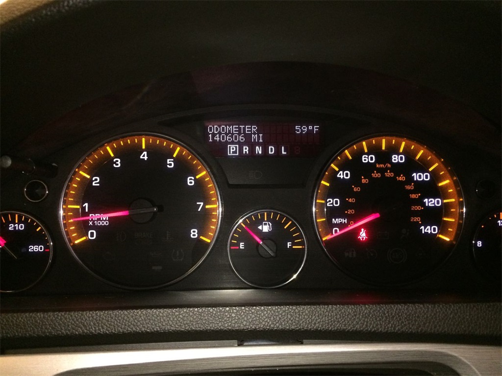 2010 Saturn OUTLOOK XE - M1089A