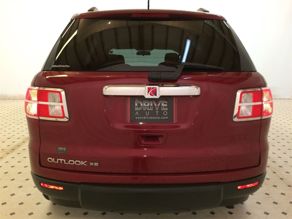2010 Saturn OUTLOOK XE - M1089A