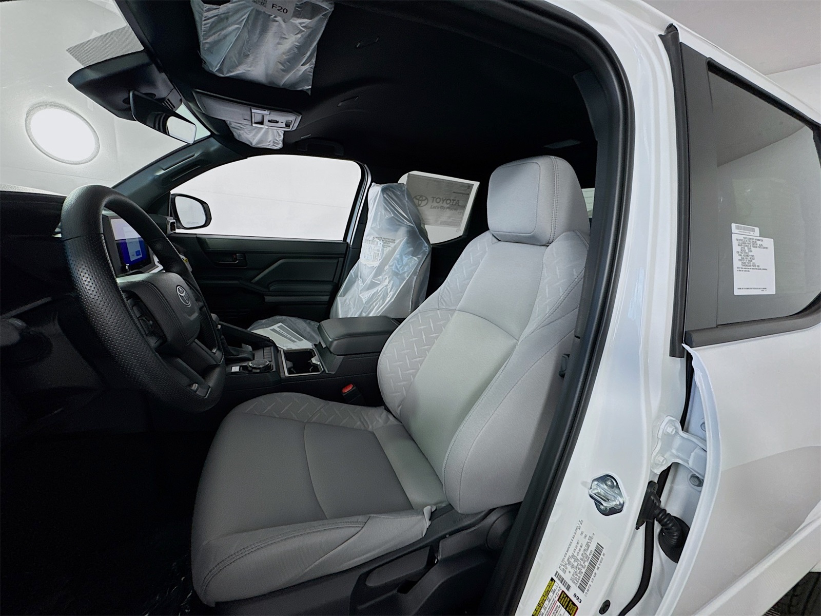 2025 Toyota Tacoma SR5 Double Cab photo 11