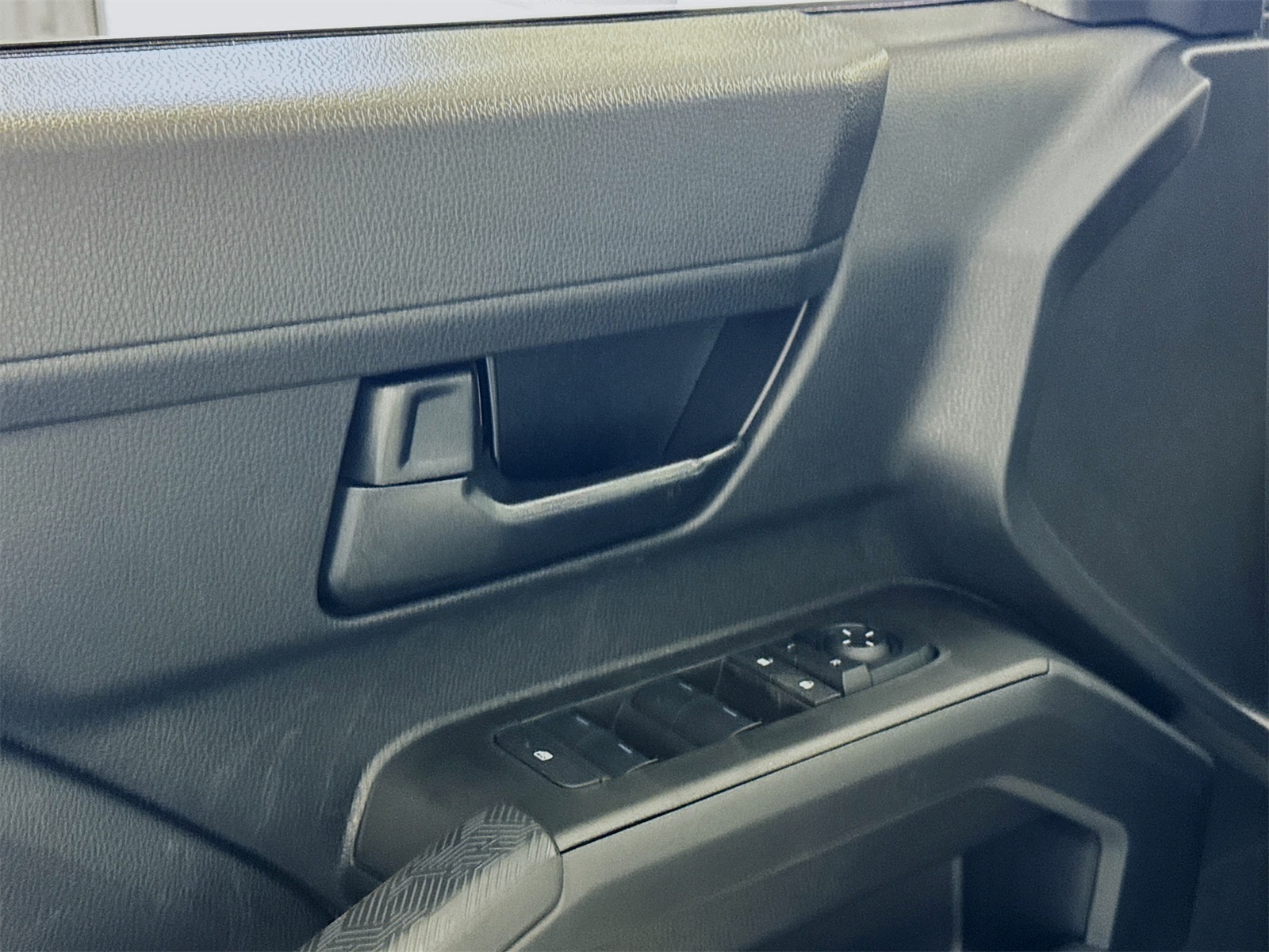 2025 Toyota Tacoma SR5 Double Cab photo 14