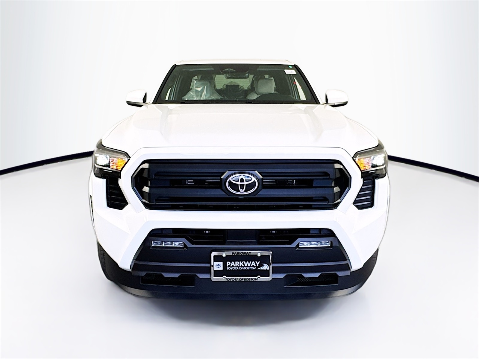 2025 Toyota Tacoma SR5 Double Cab photo 2