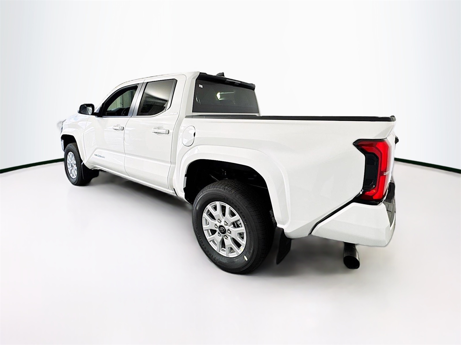 2025 Toyota Tacoma SR5 Double Cab photo 4