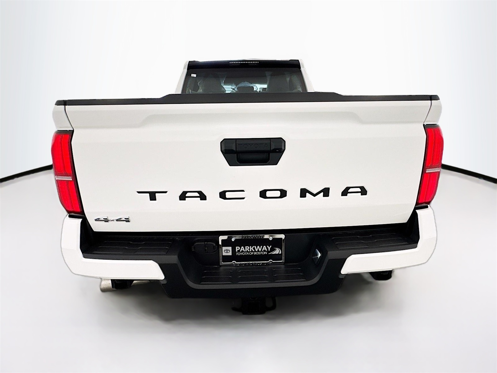 2025 Toyota Tacoma SR5 Double Cab photo 5