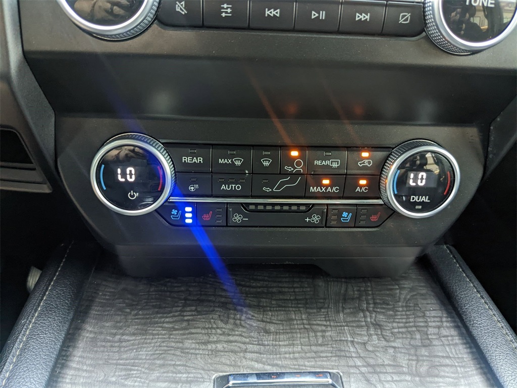 2021 Ford Expedition Limited photo 18