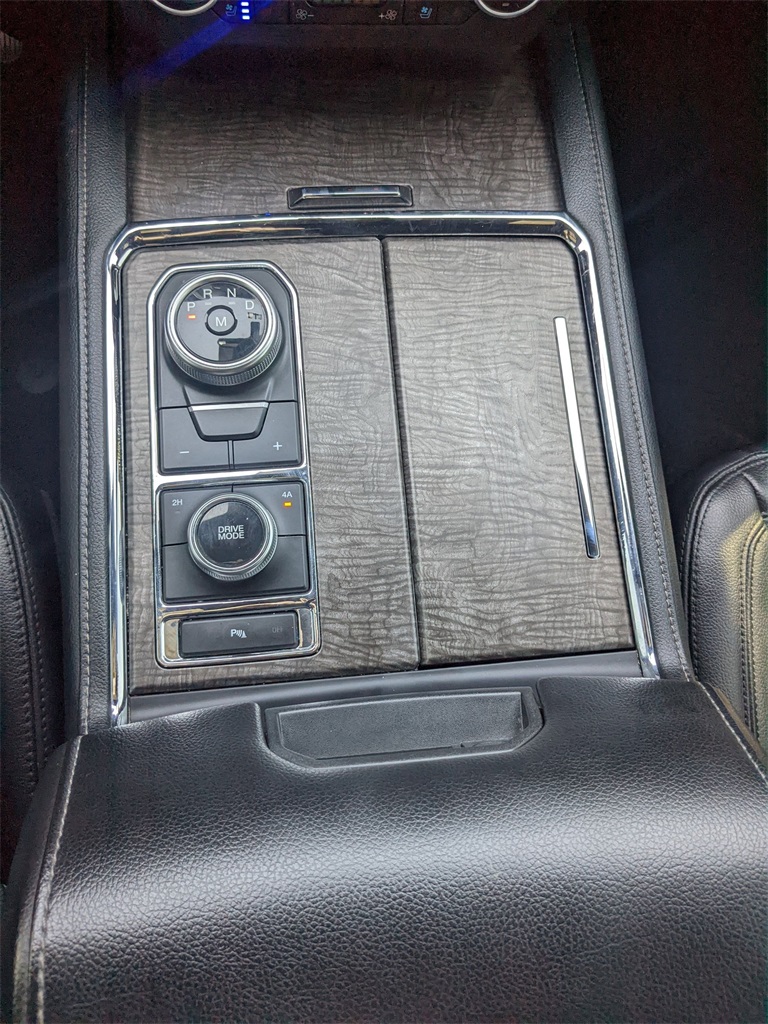 2021 Ford Expedition Limited photo 19
