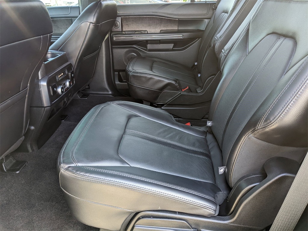 2021 Ford Expedition Limited photo 24