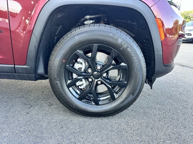 2025 Velvet Red Pearlcoat Jeep Grand Cherokee L Altitude X 4X4 SUV